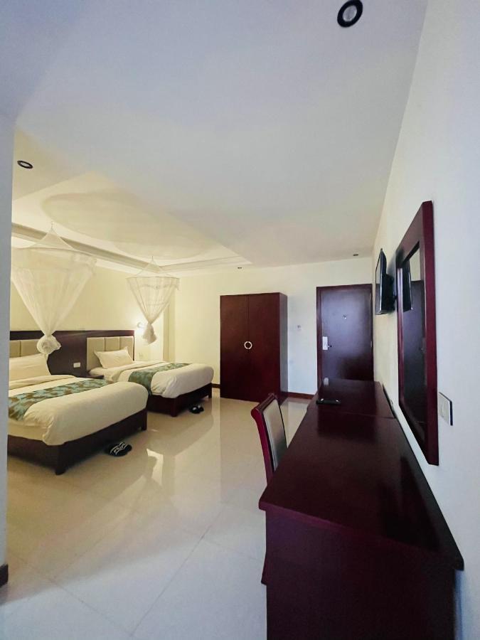 Winn Hotel - Багір-Дар Екстер'єр фото